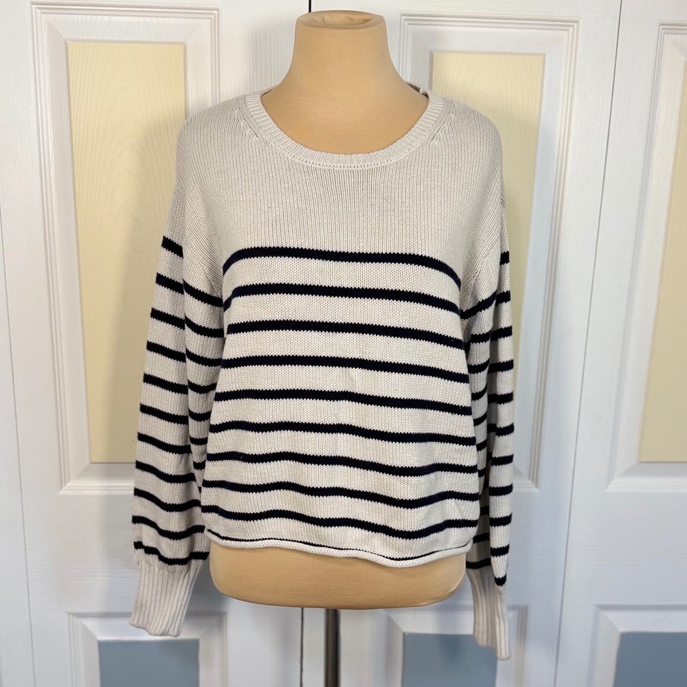 Vigoss Womens Cream Navy Blue Striped Crew Neck Sweater VC-W02725A Size M